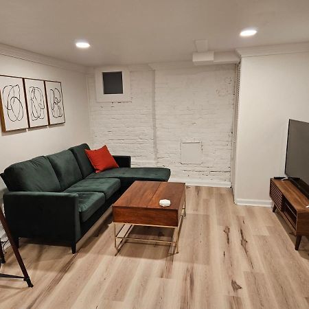 2-Bedroom In The Heart Of Денвер Экстерьер фото