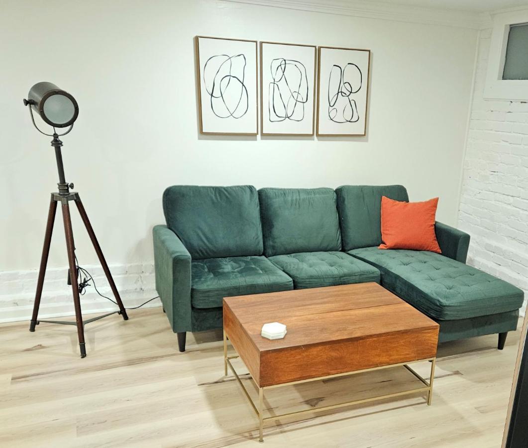 2-Bedroom In The Heart Of Денвер Экстерьер фото